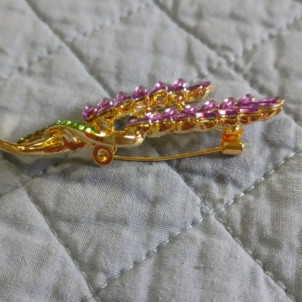 Rhinestone Flower Brooch - Picture 3 of 3